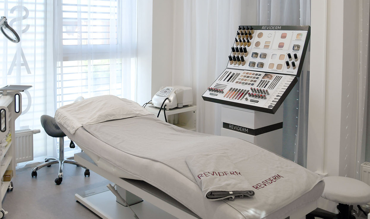 Heller REVIDERM-Kosmetik-Behandlungsraum